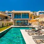 Casa Luxury Villa *