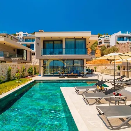 Casa Luxury Villa *